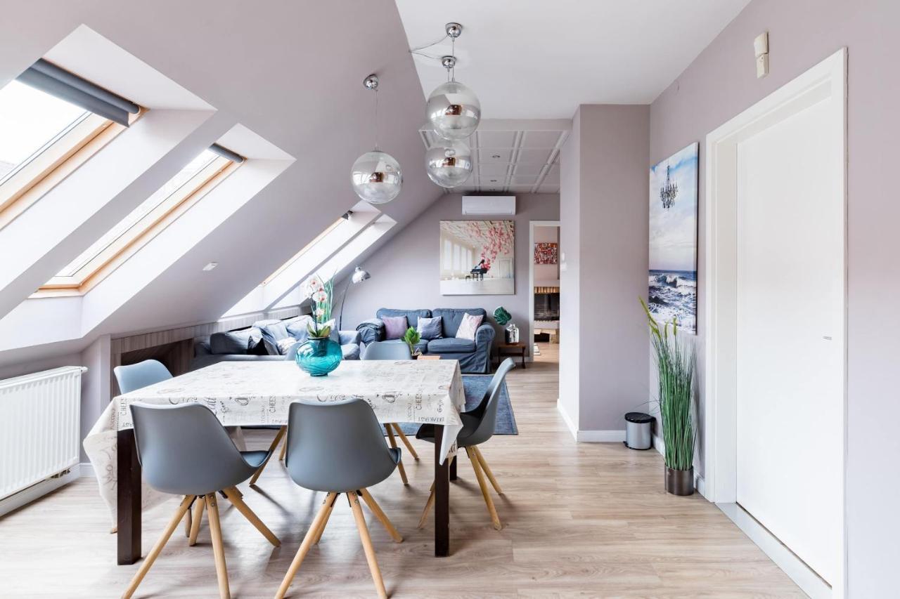 Sunny And Central Penthouse With Private Garage Budapest Bagian luar foto