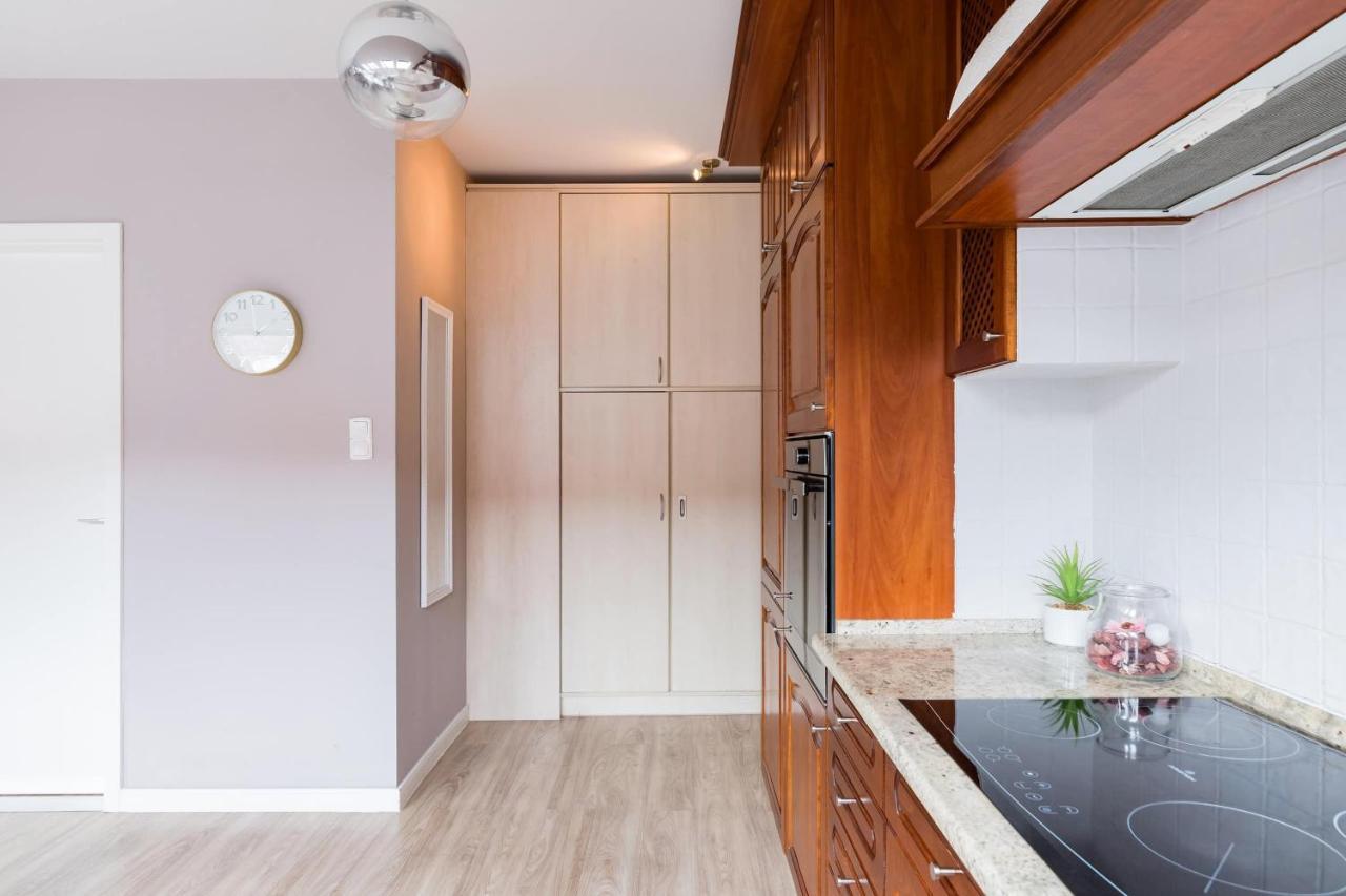Sunny And Central Penthouse With Private Garage Budapest Bagian luar foto