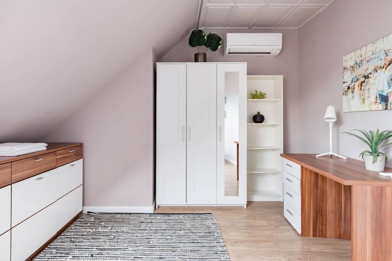 Sunny And Central Penthouse With Private Garage Budapest Bagian luar foto