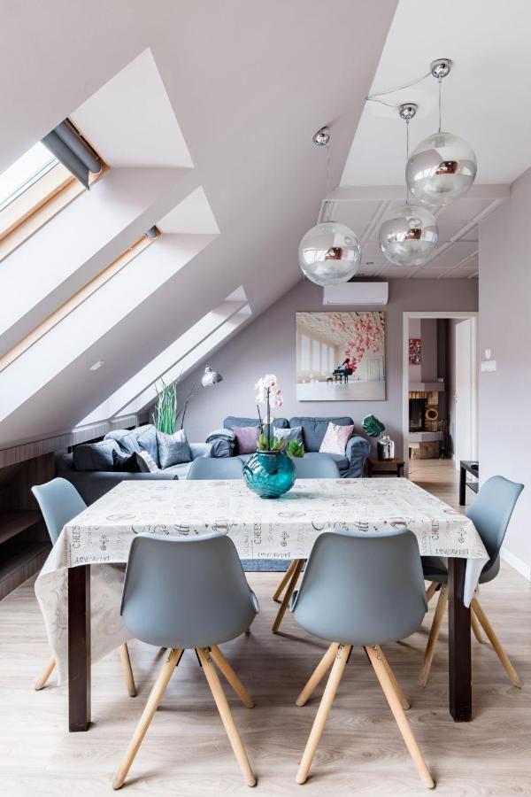 Sunny And Central Penthouse With Private Garage Budapest Bagian luar foto